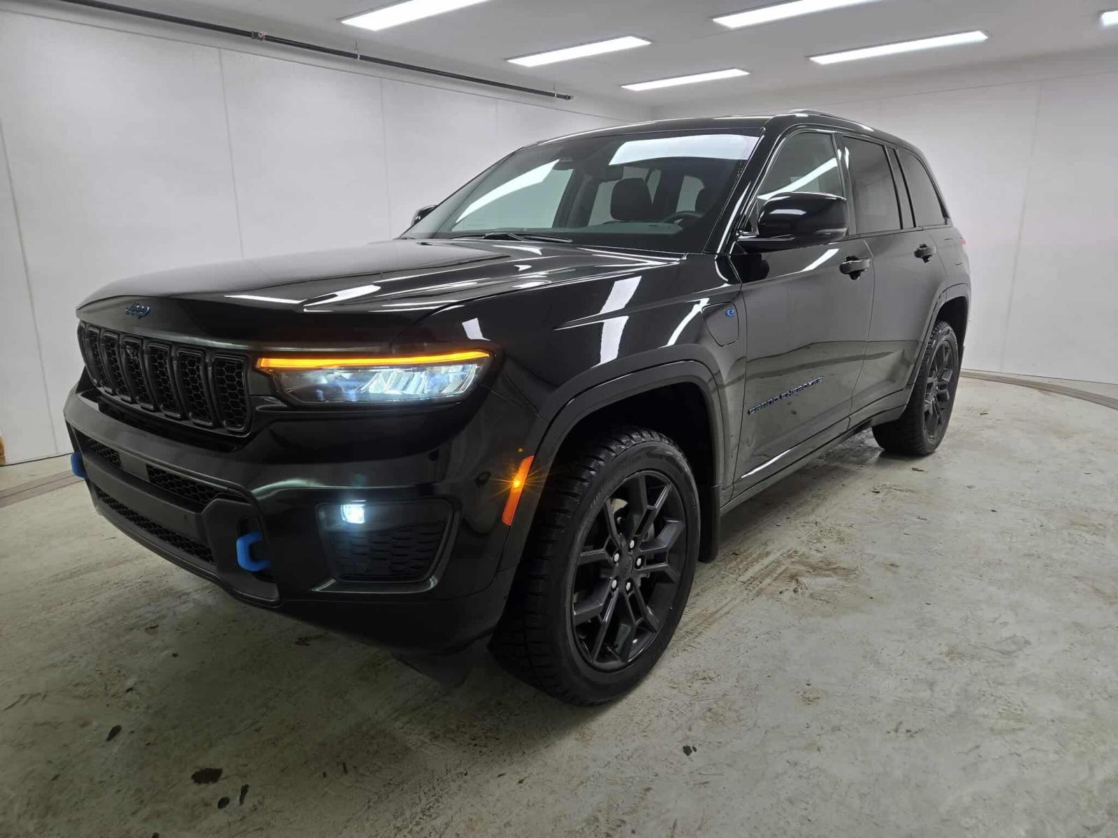 Jeep Grand Cherokee Limited 4X Base 4XE 2023