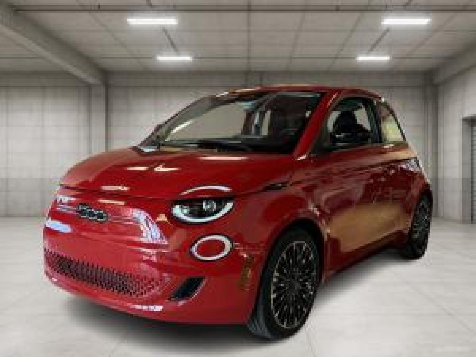 Fiat 500e 2025  - véhicule neuf à vendre (1S299)