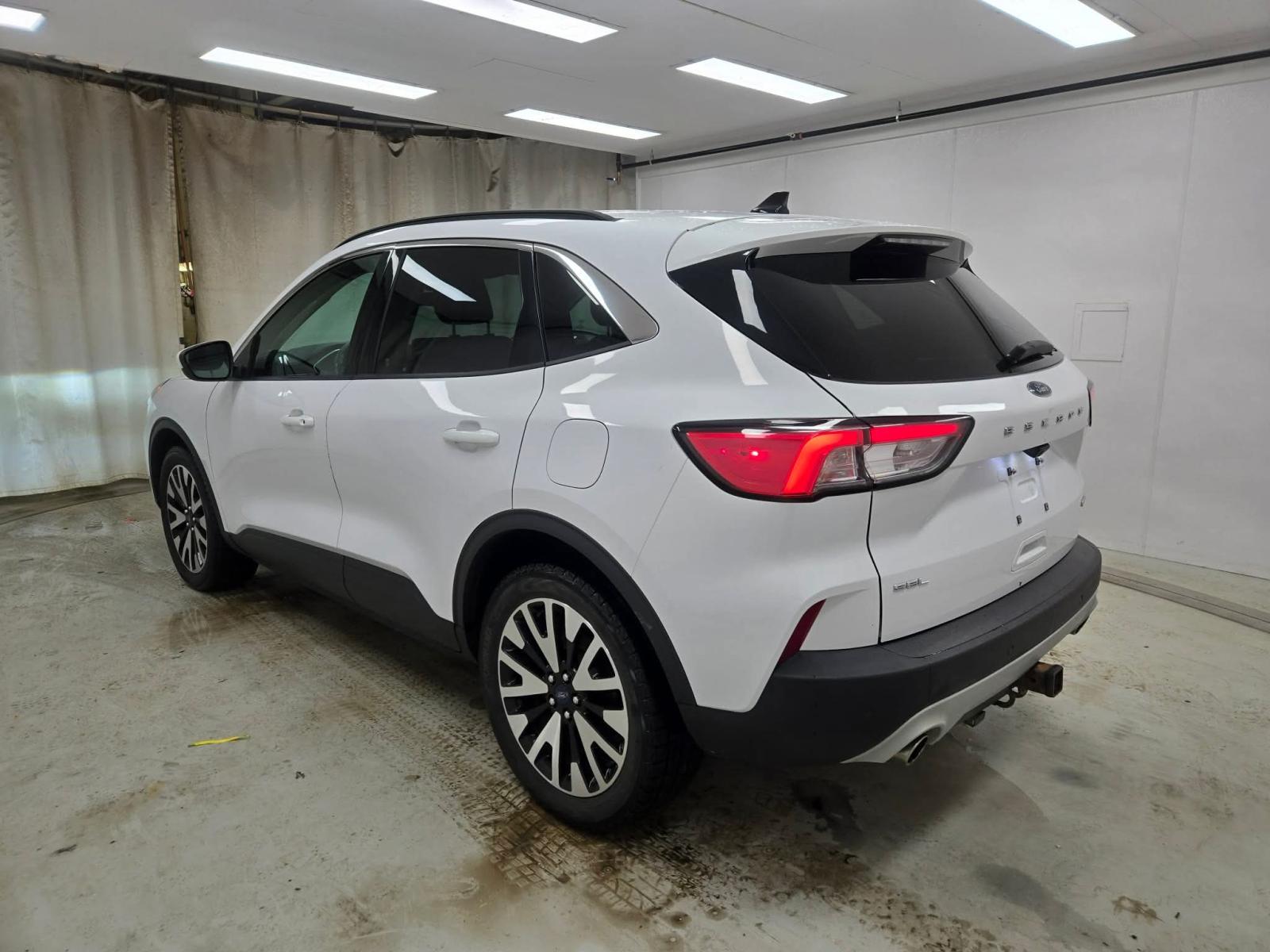 Ford Escape SEL 2020 — photo 4