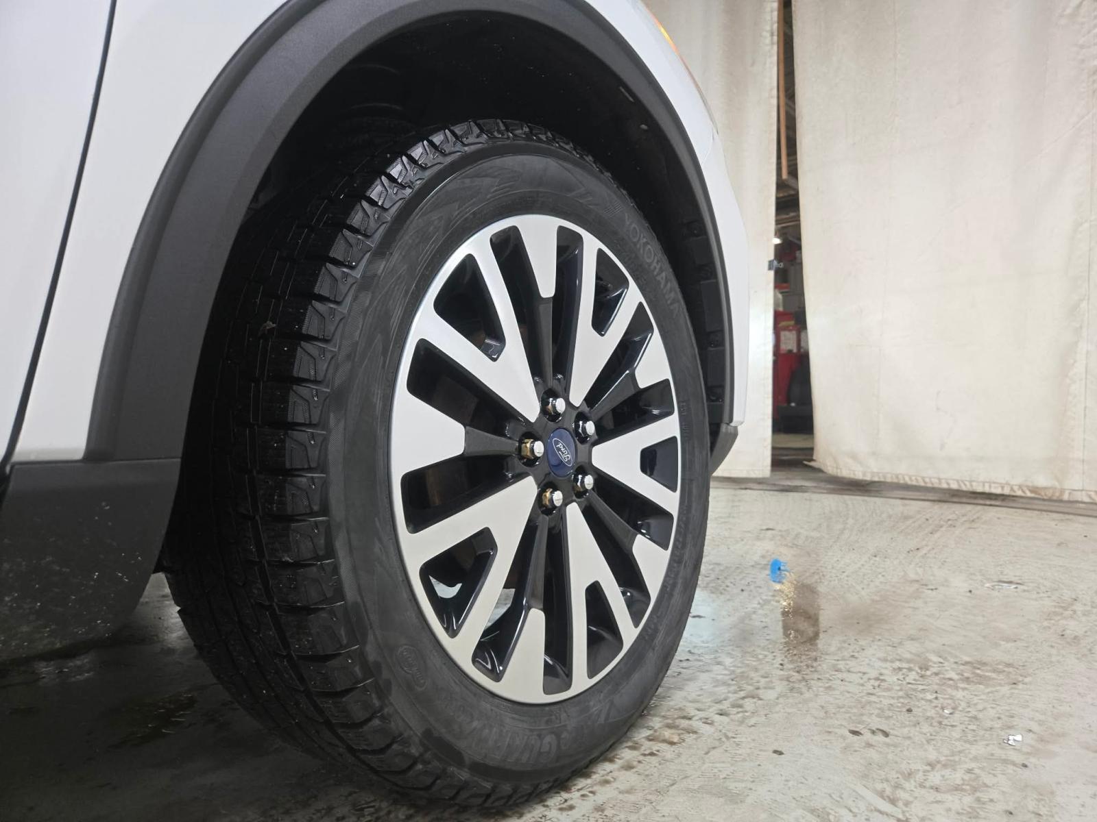 Ford Escape SEL 2020 — photo 8