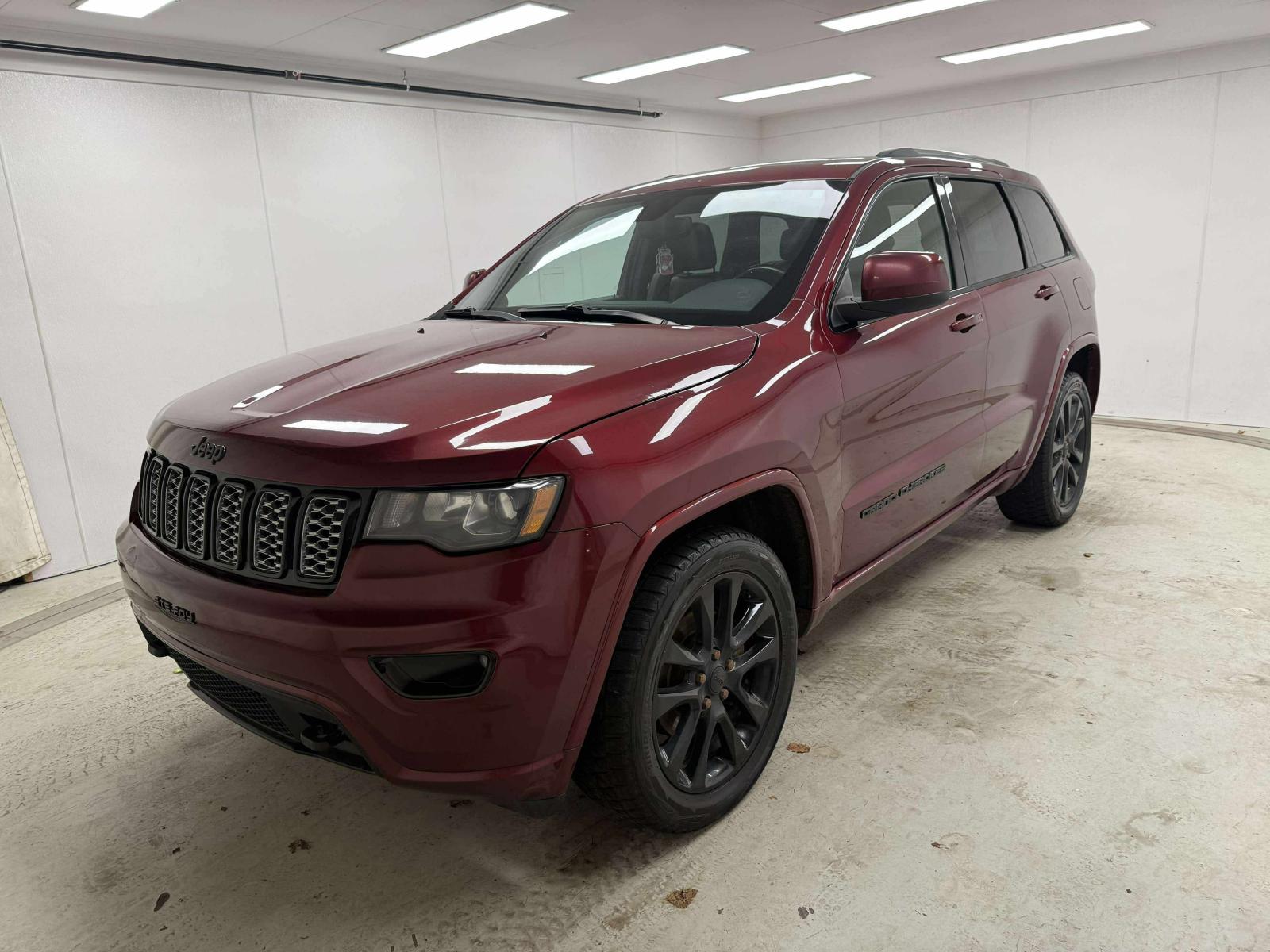 Jeep GRAND CHEROKEE LAREDO/ALT Altitude IV 2018