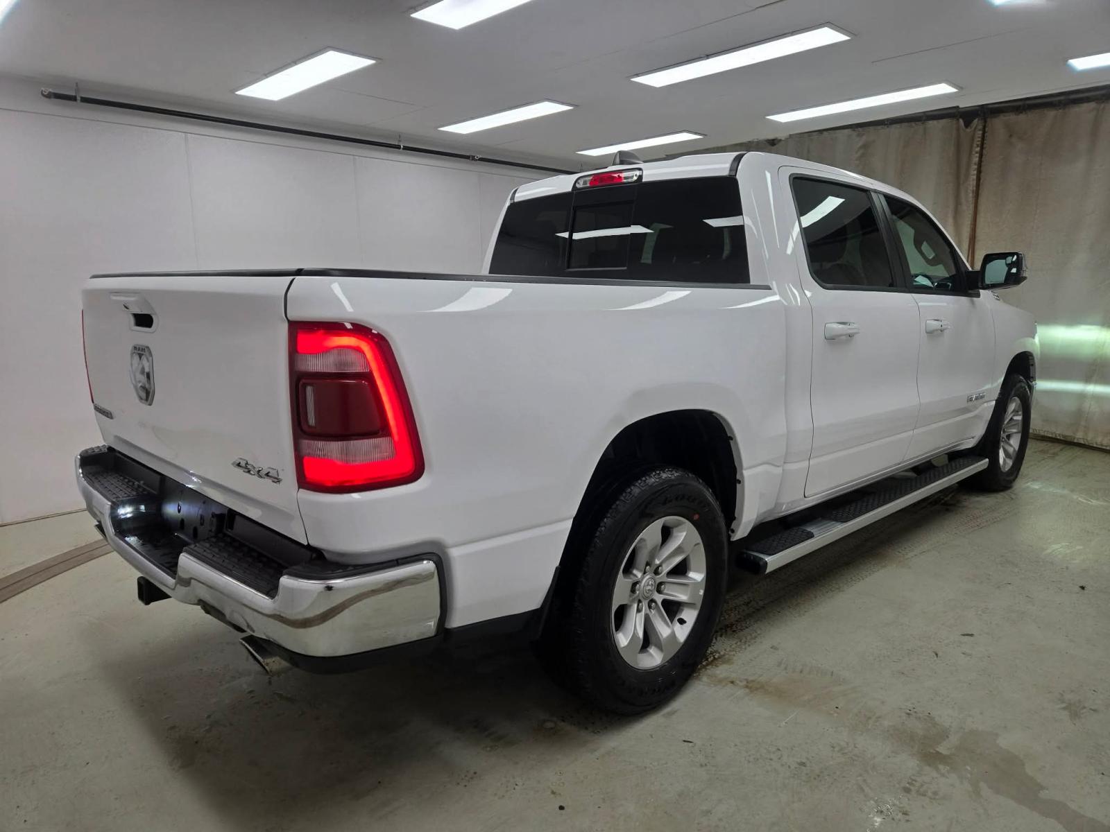 RAM 1500 Laramie 2023 — photo 4