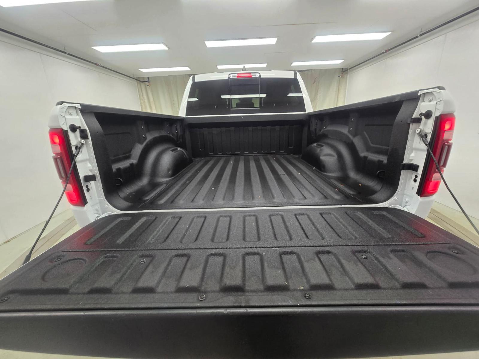 RAM 1500 Laramie 2023 — photo 7