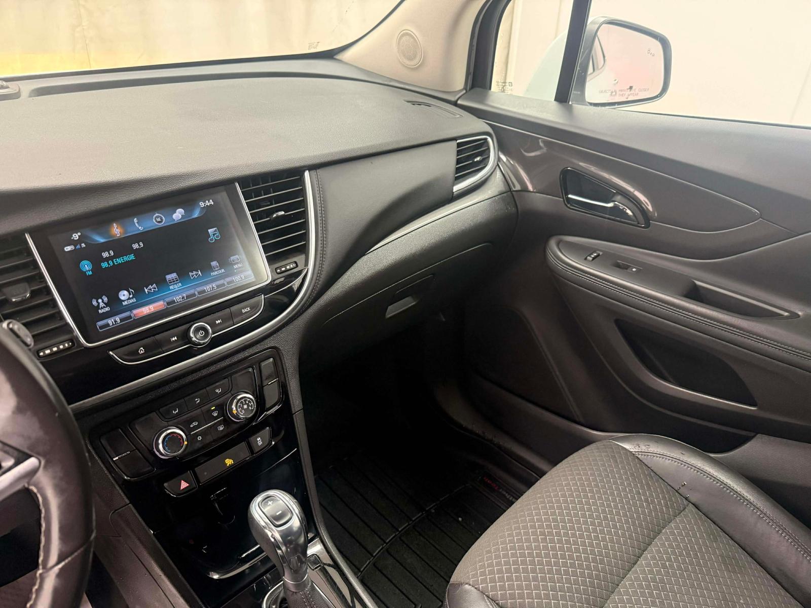 Buick Encore Sport Touring 2017 — photo 7