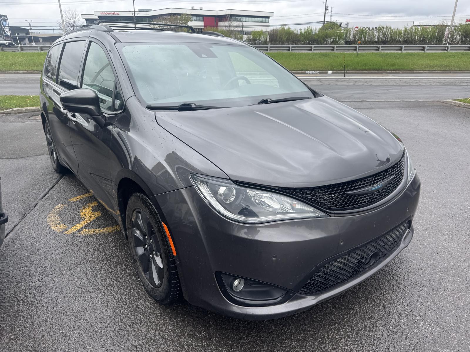 Chrysler Pacifica Hybrid Limited 2020 — photo 7