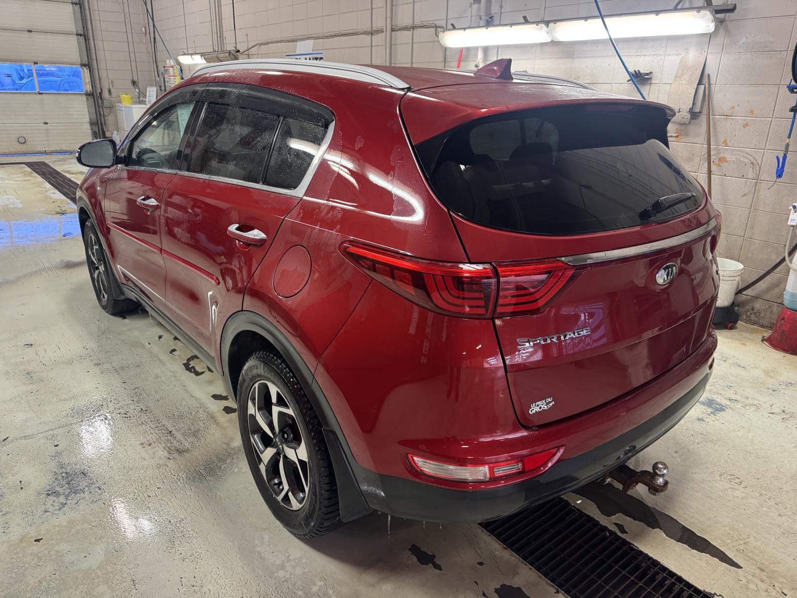 Kia Sportage EX 2019 — photo 2
