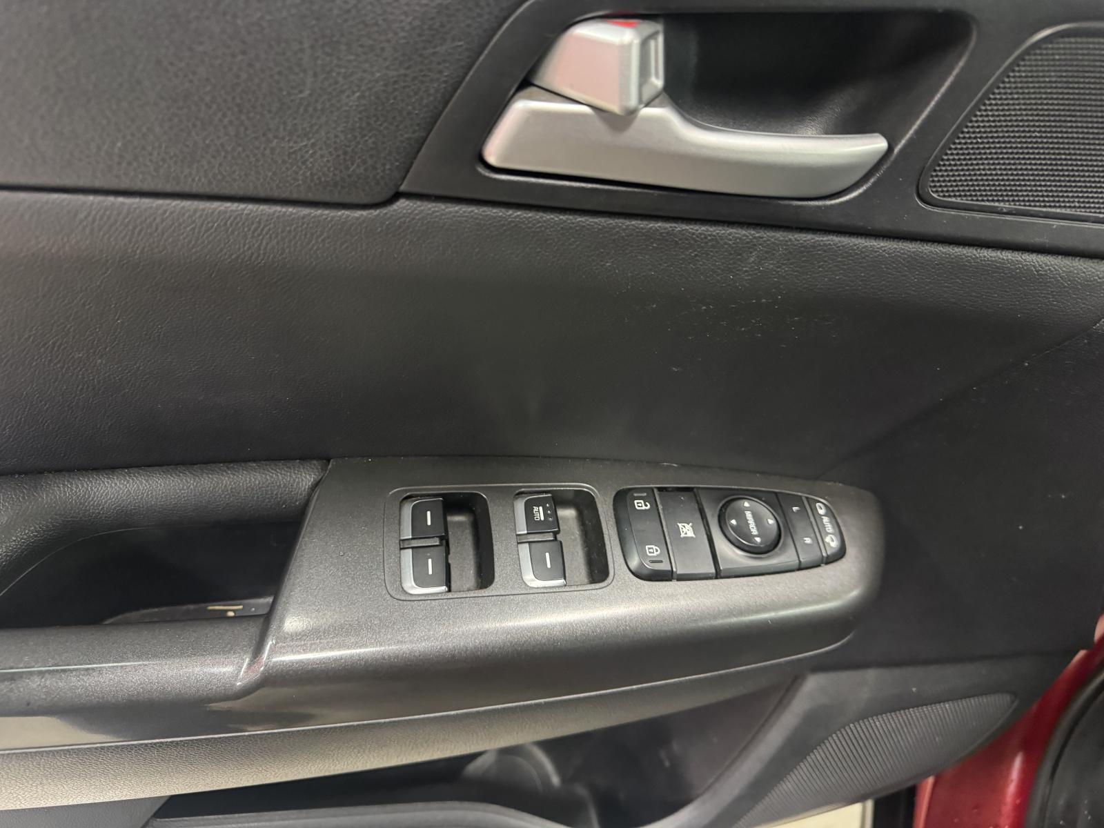 Kia Sportage EX 2019 — photo 8