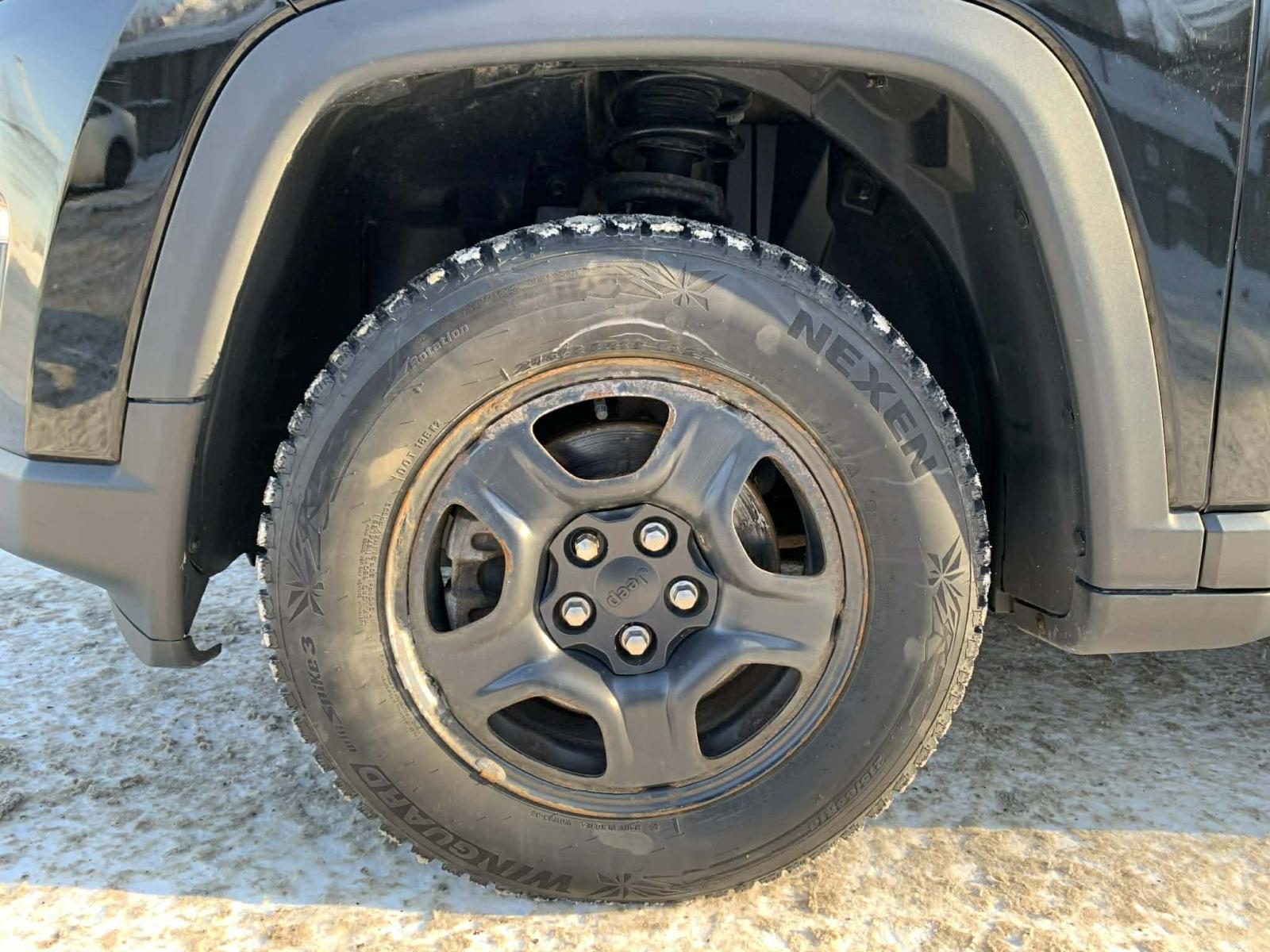 Jeep Compass Sport 2018 — photo 8