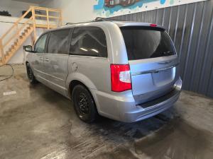 Miniature 6 Chrysler Town &amp; Country Touring 2013
