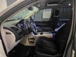 Miniature 15 Chrysler Town &amp; Country Touring 2013
