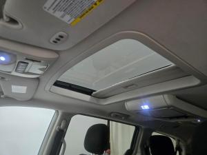 Miniature 9 Chrysler Town &amp; Country Touring 2013