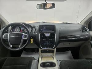 Miniature 14 Chrysler Town &amp; Country Touring 2013