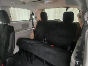Miniature 12 Chrysler Town &amp; Country Touring 2013