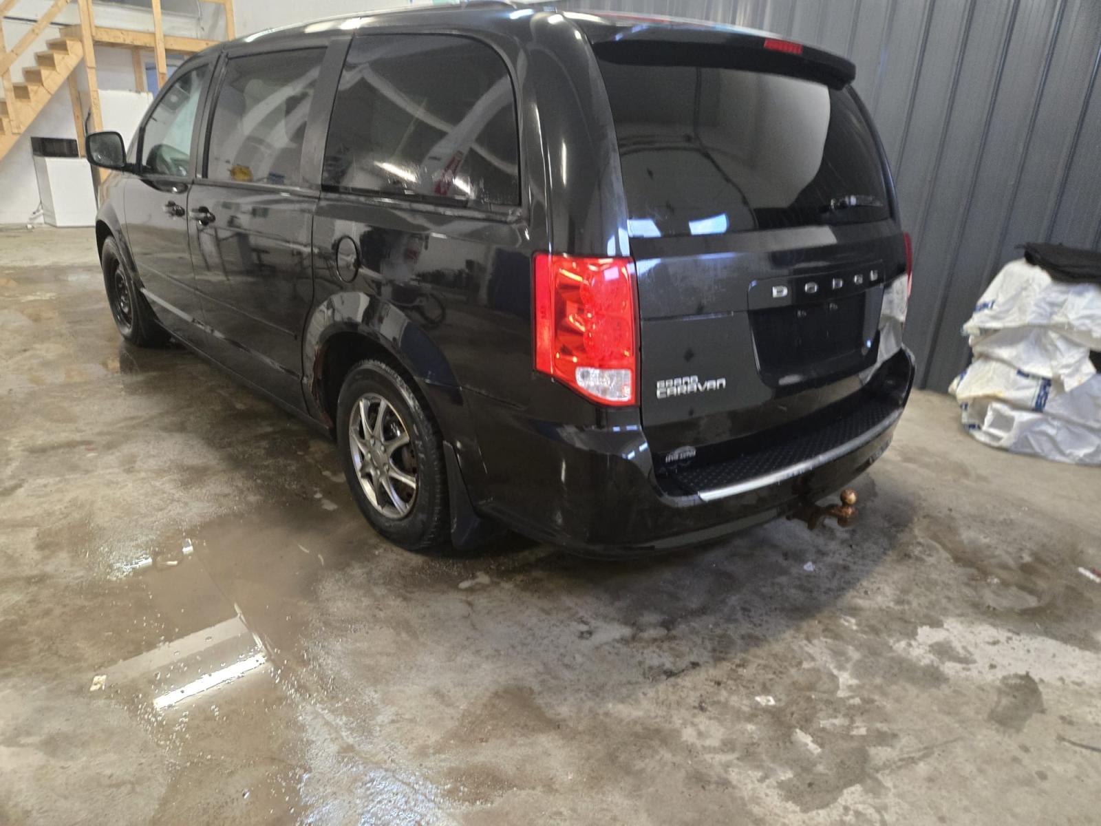 Dodge Grand Caravan SE 2012 — photo 4
