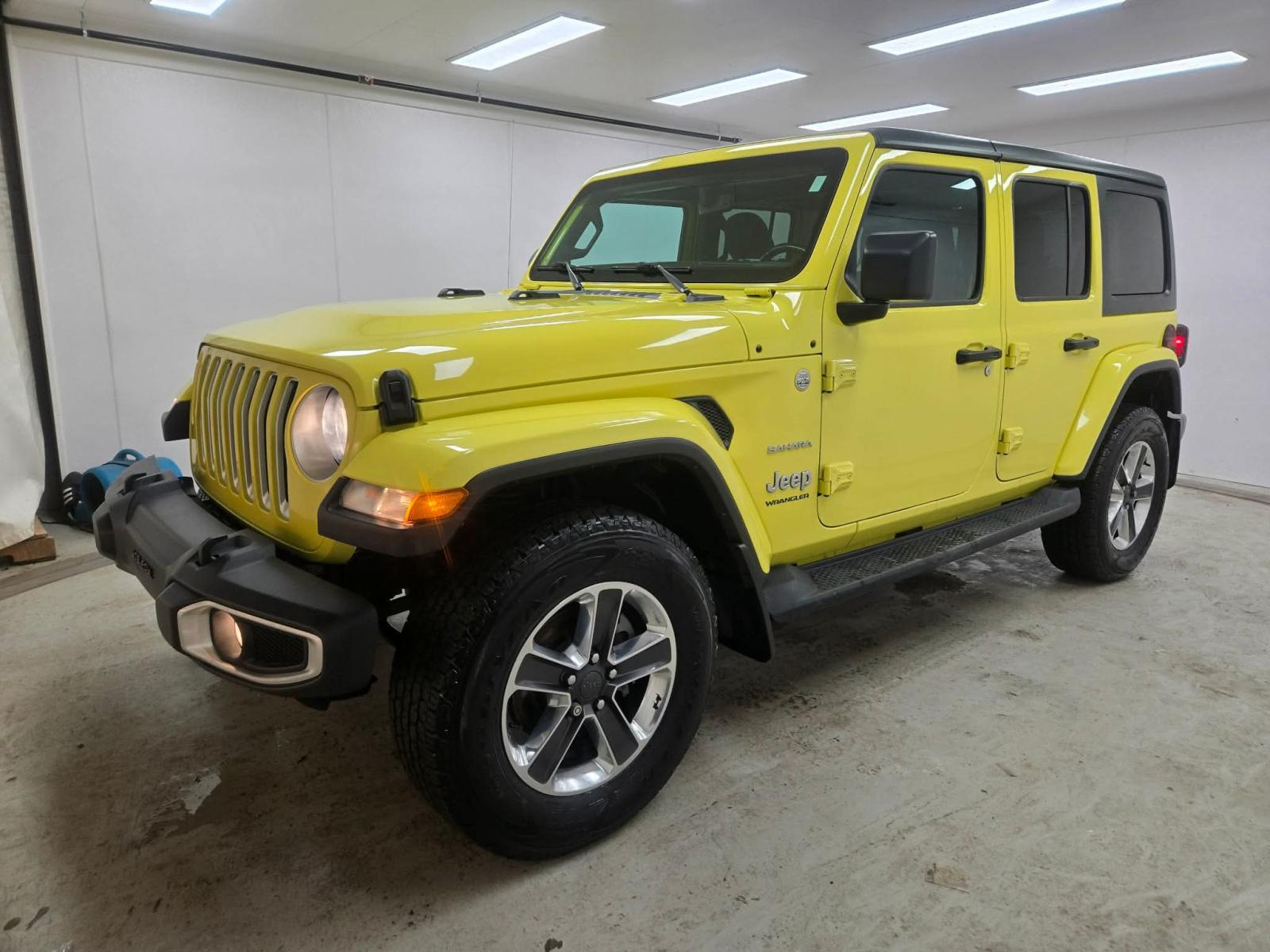 Jeep Wrangler Sahara 2023