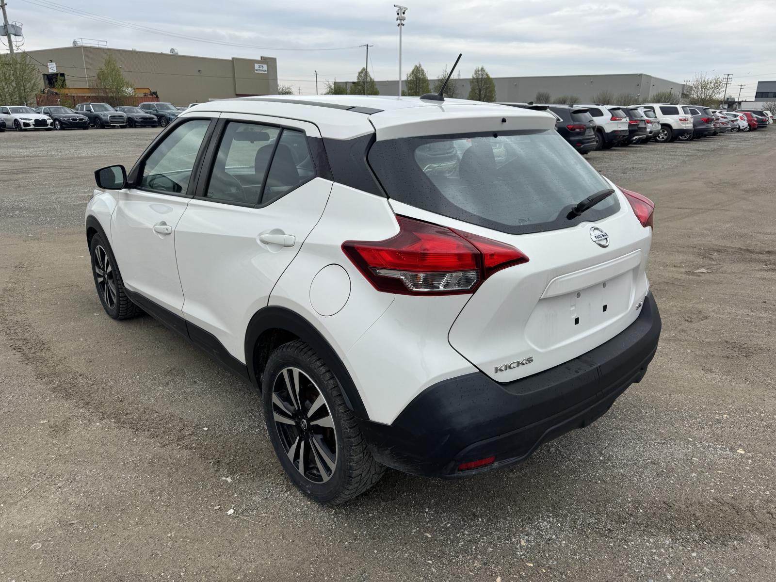 Nissan Kicks SV 2018 — photo 3