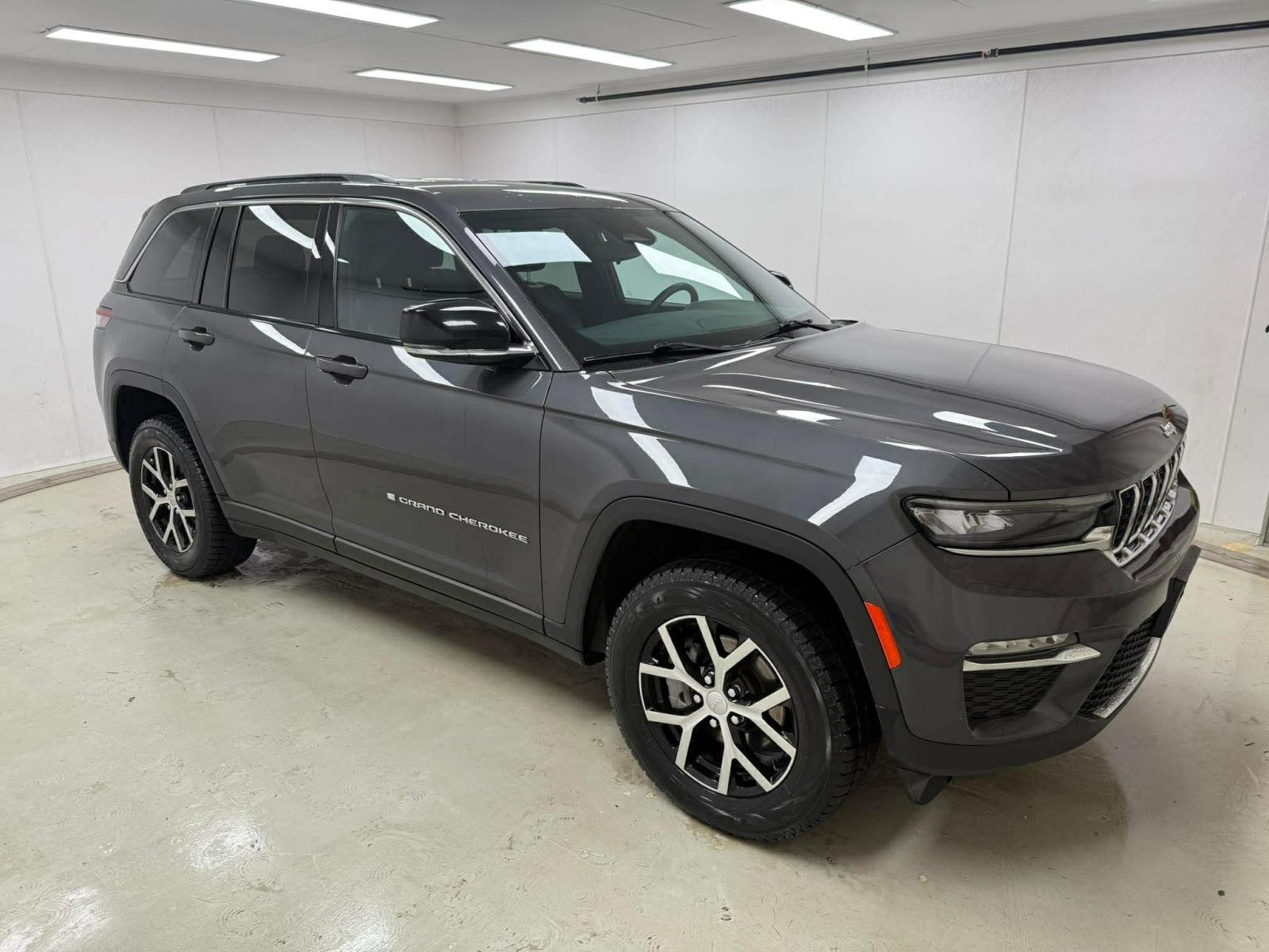 Jeep Grand Cherokee Limited 2024 — photo 3