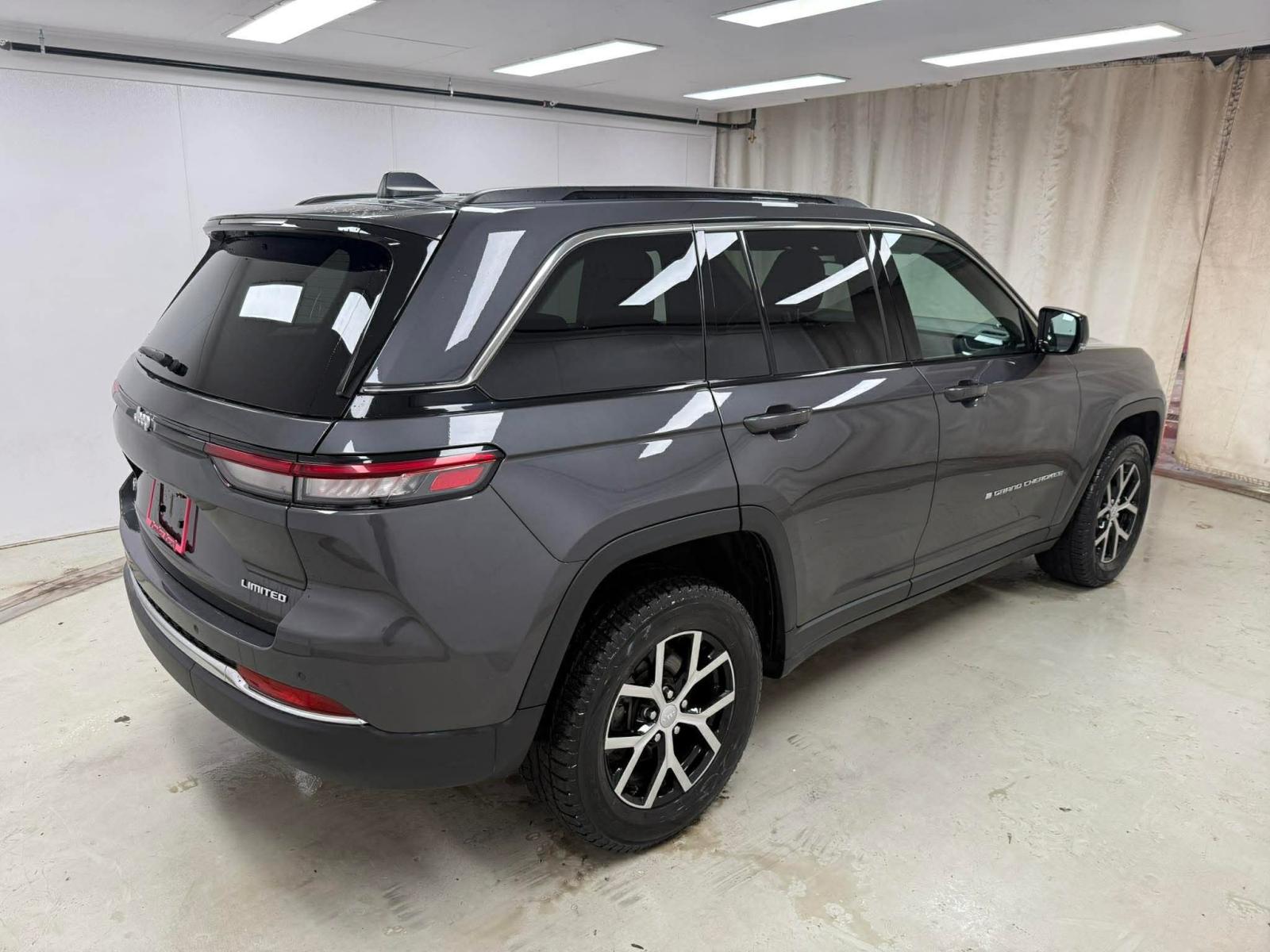 Jeep Grand Cherokee Limited 2024 — photo 4