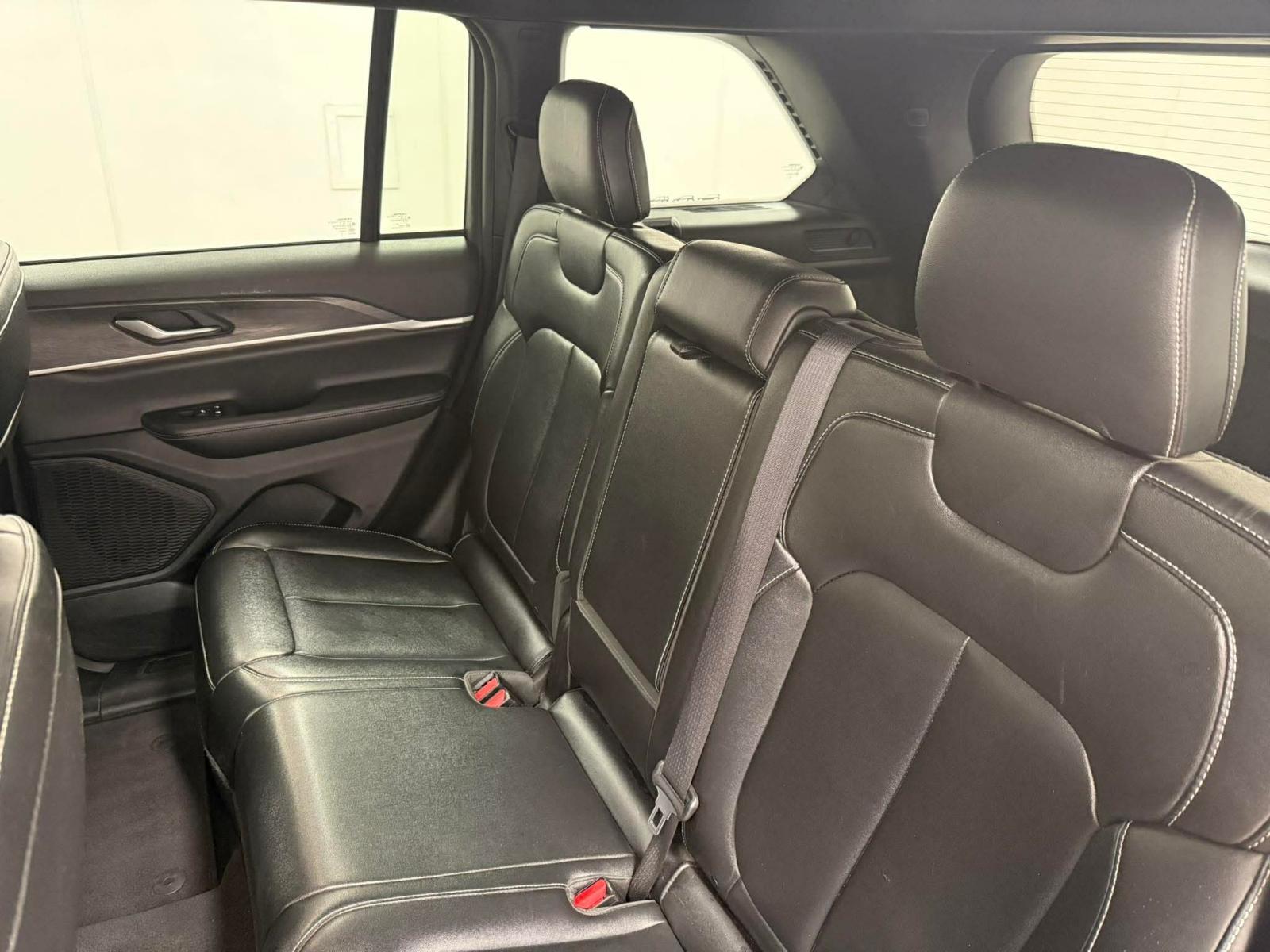 Jeep Grand Cherokee Limited 2024 — photo 8