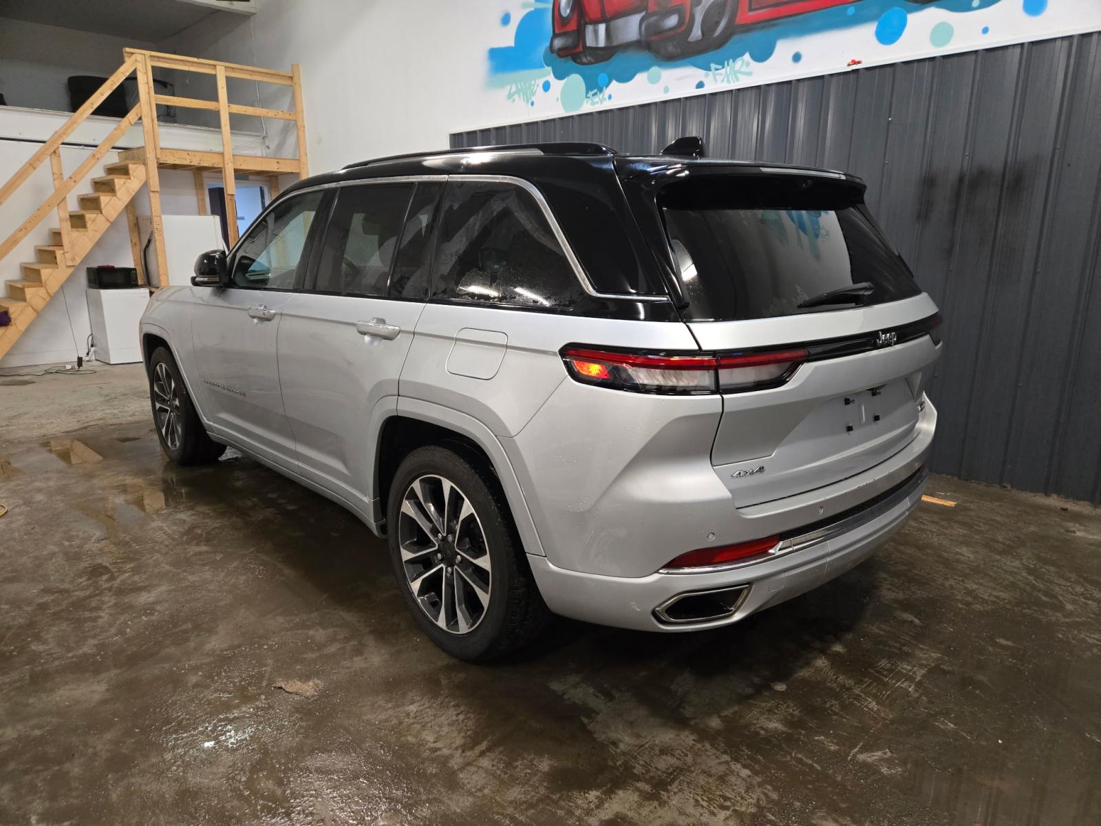 Jeep Grand Cherokee Overland 2022 — photo 6