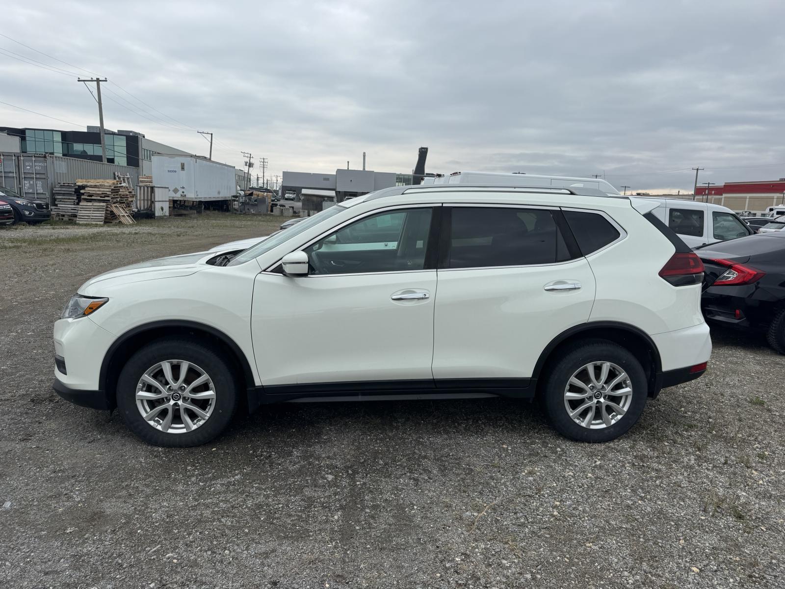 Nissan Rogue S 2020 — photo 2