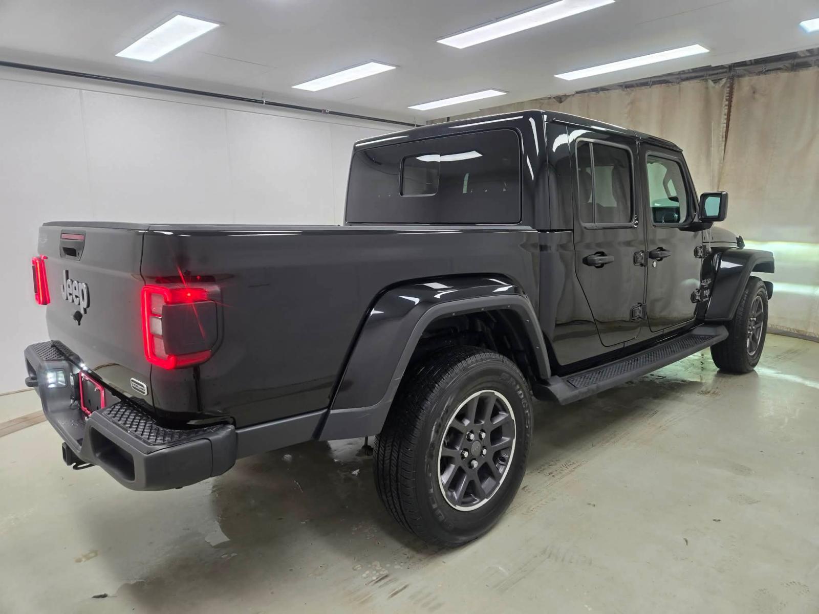 Jeep Gladiator Overland 2022 — photo 4