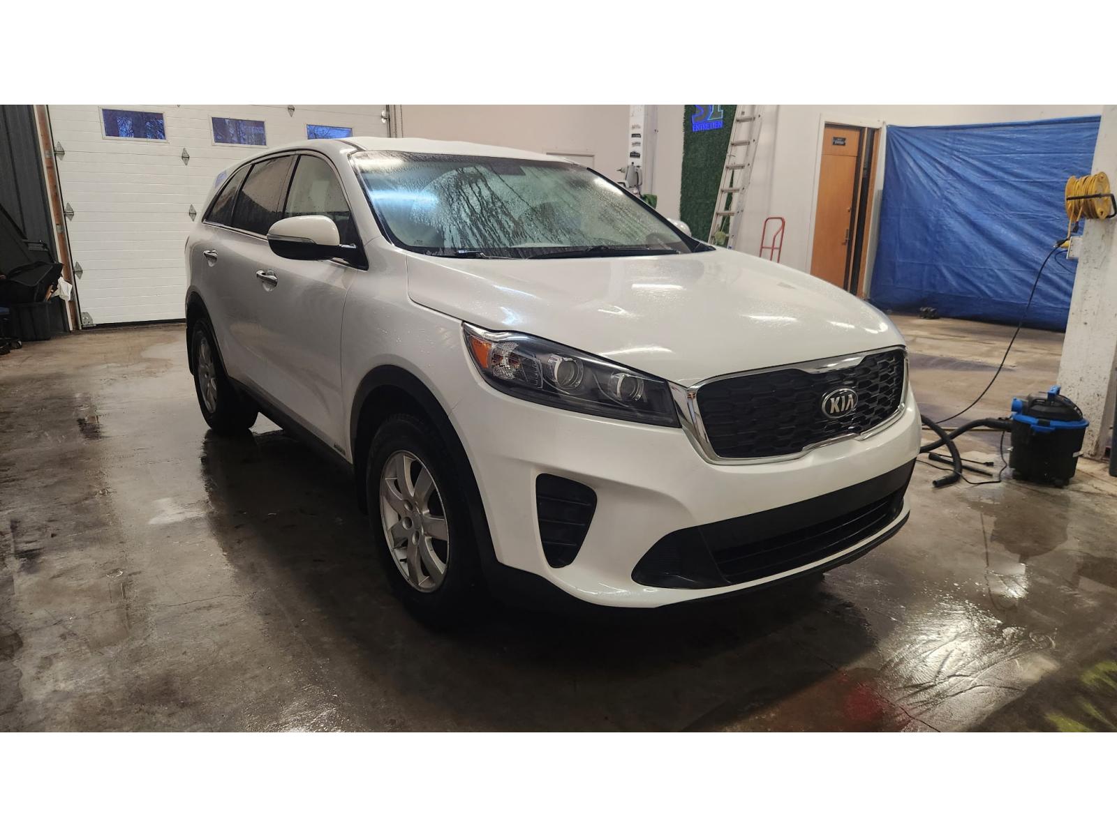 Kia Sorento LX 2020 — photo 3