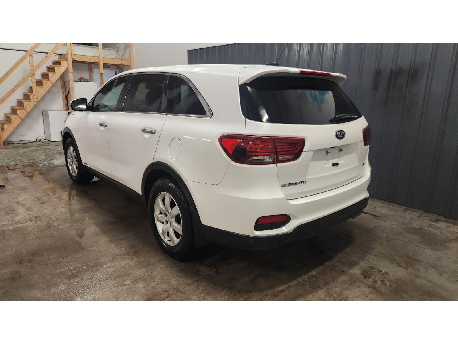 Kia Sorento LX 2020 — photo 6