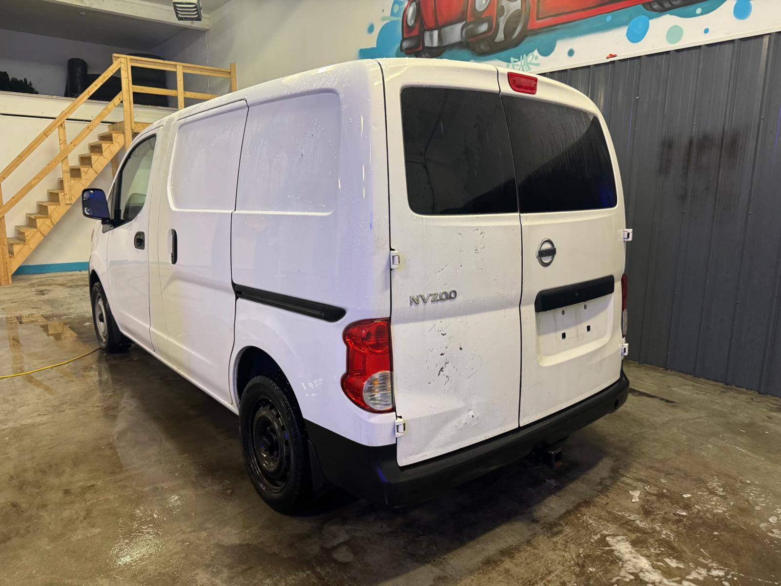 Nissan NV SV 2019 — photo 6