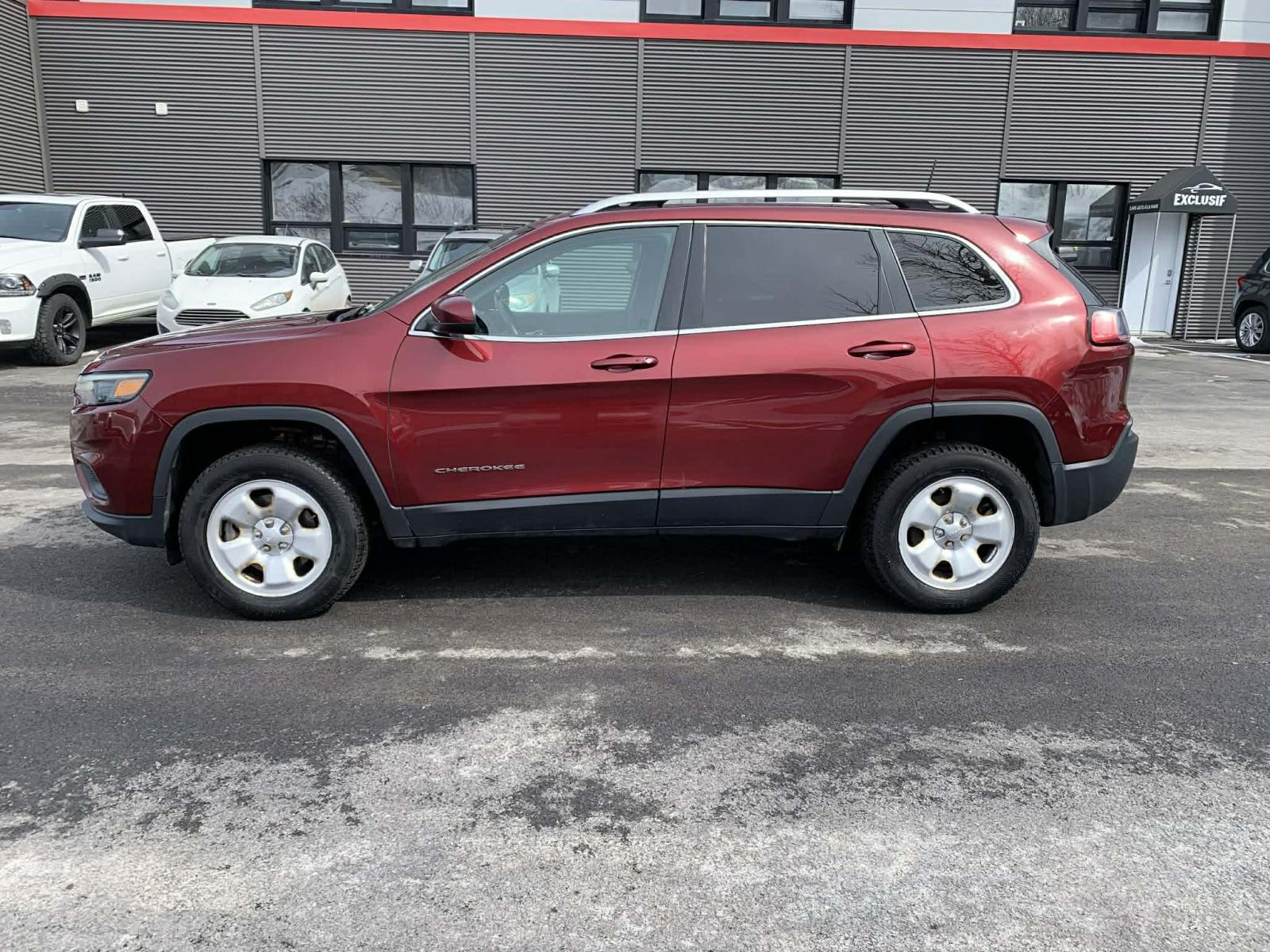 Jeep Cherokee North 2019 — photo 8