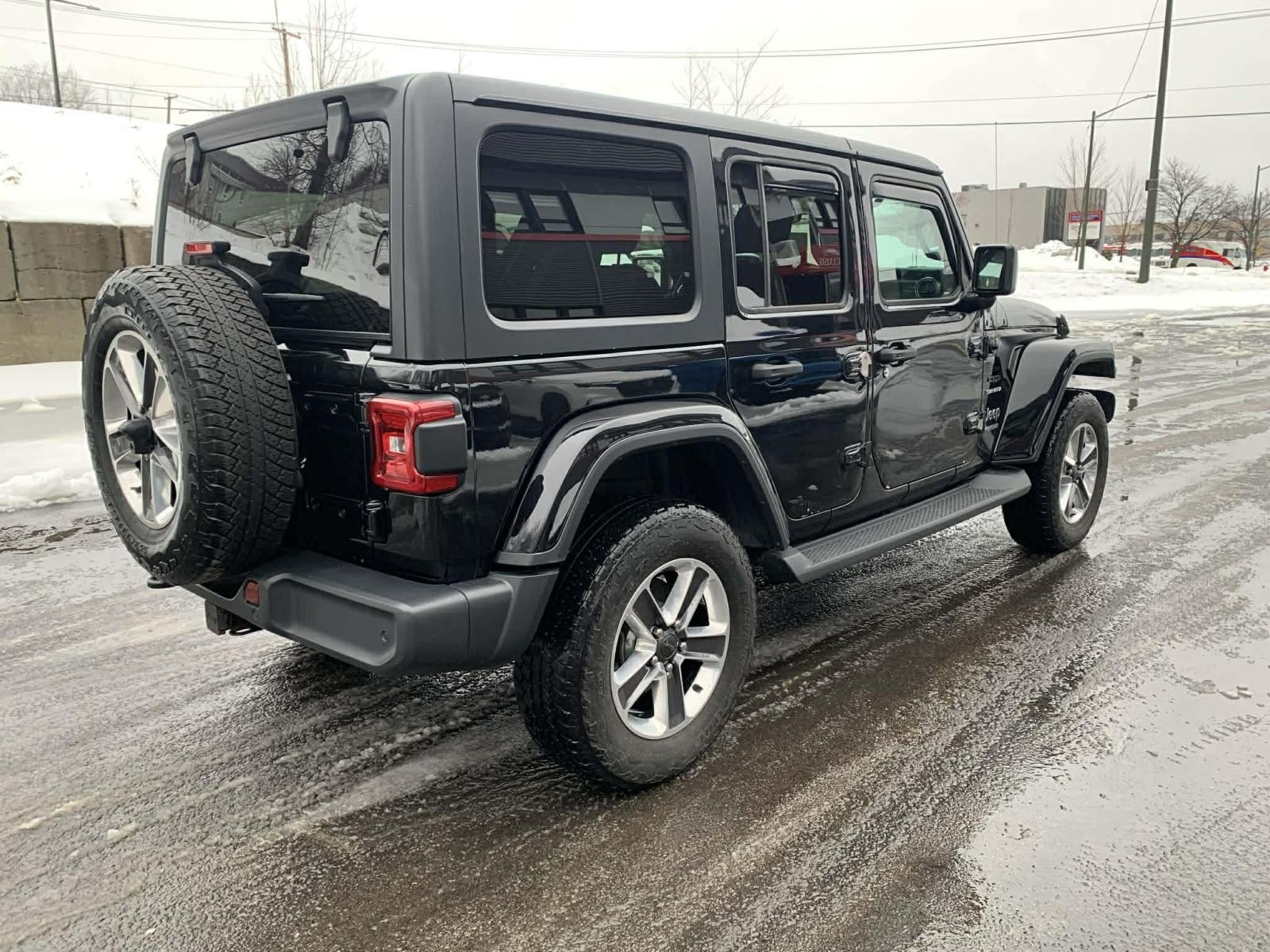 Jeep Wrangler Unlimited Sahara 2020 — photo 7