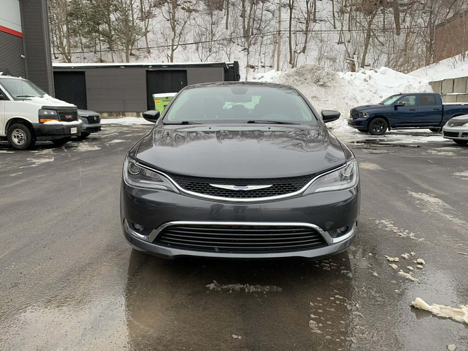 Chrysler 200 Limited 2016 — photo 2