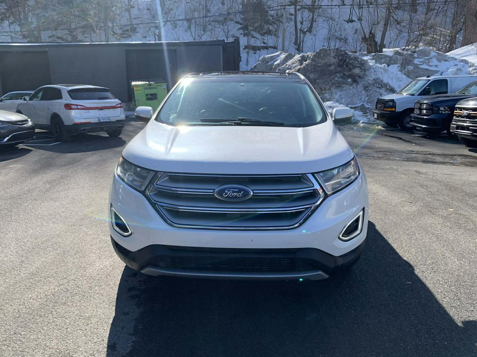 Ford Edge Titanium 2017 — photo 2
