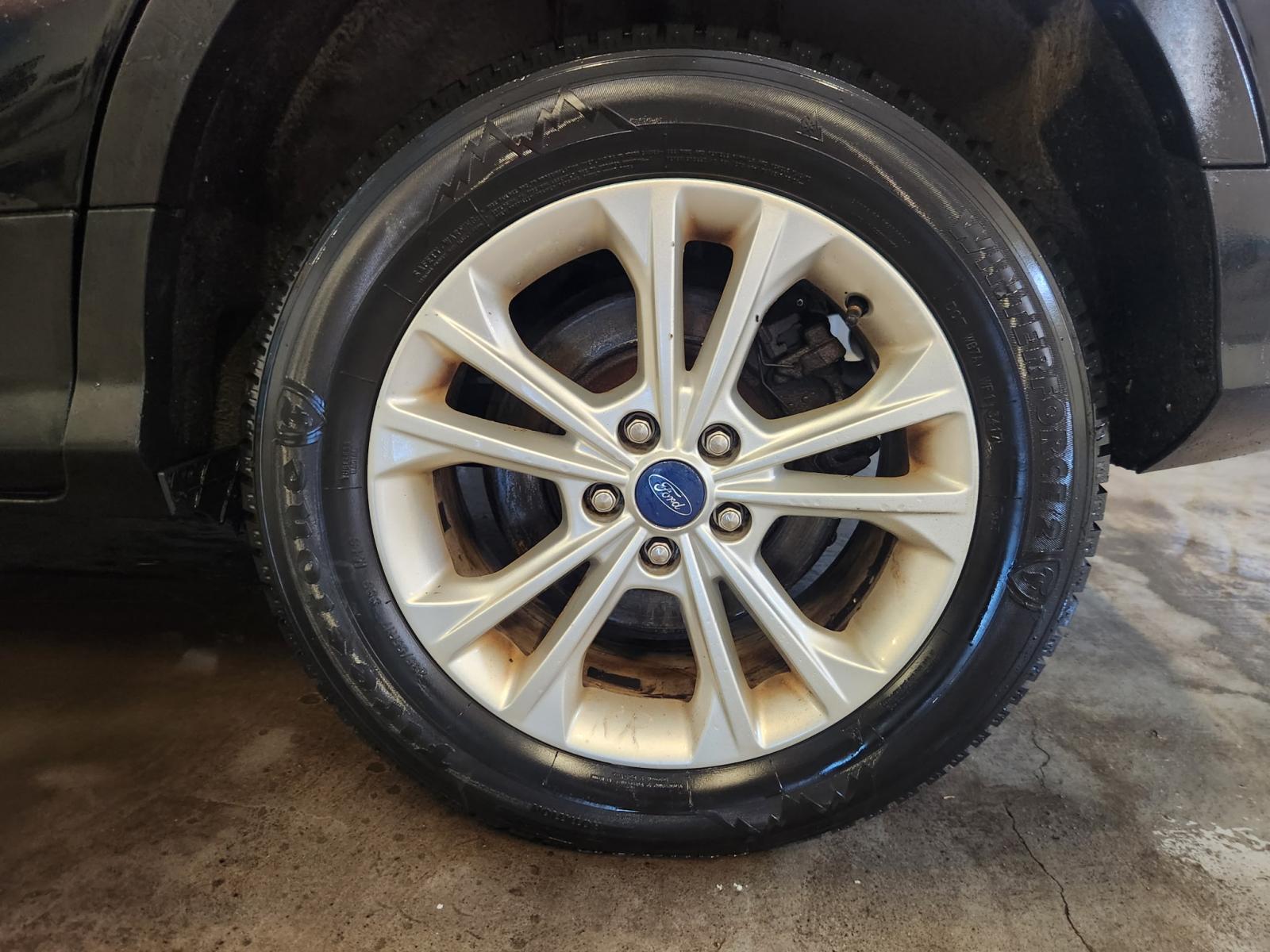 Ford Escape SE 2017 — photo 8