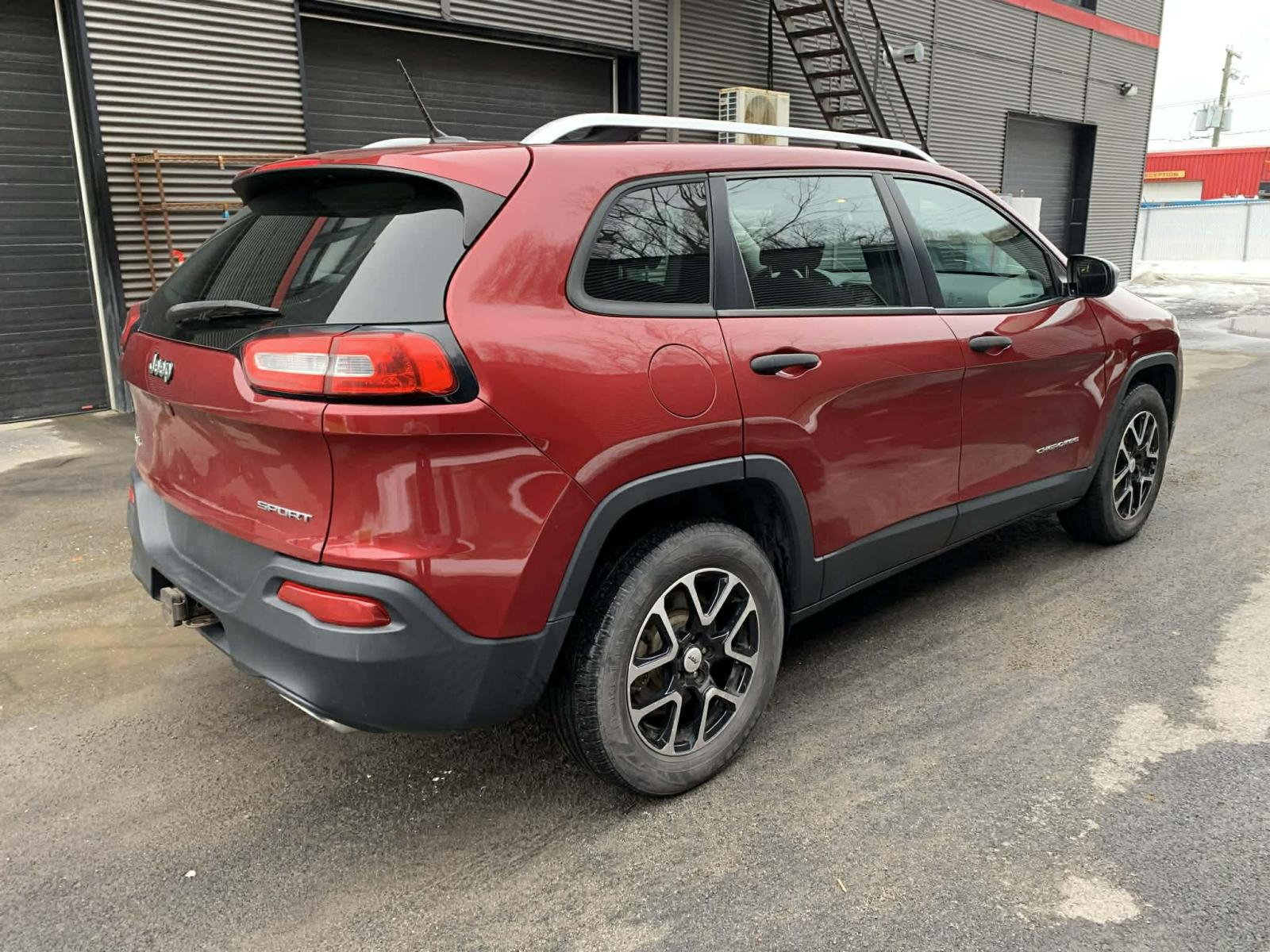 Jeep Cherokee Sport 2015 — photo 5