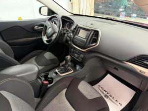 Miniature 8 Jeep Cherokee Sport 2015