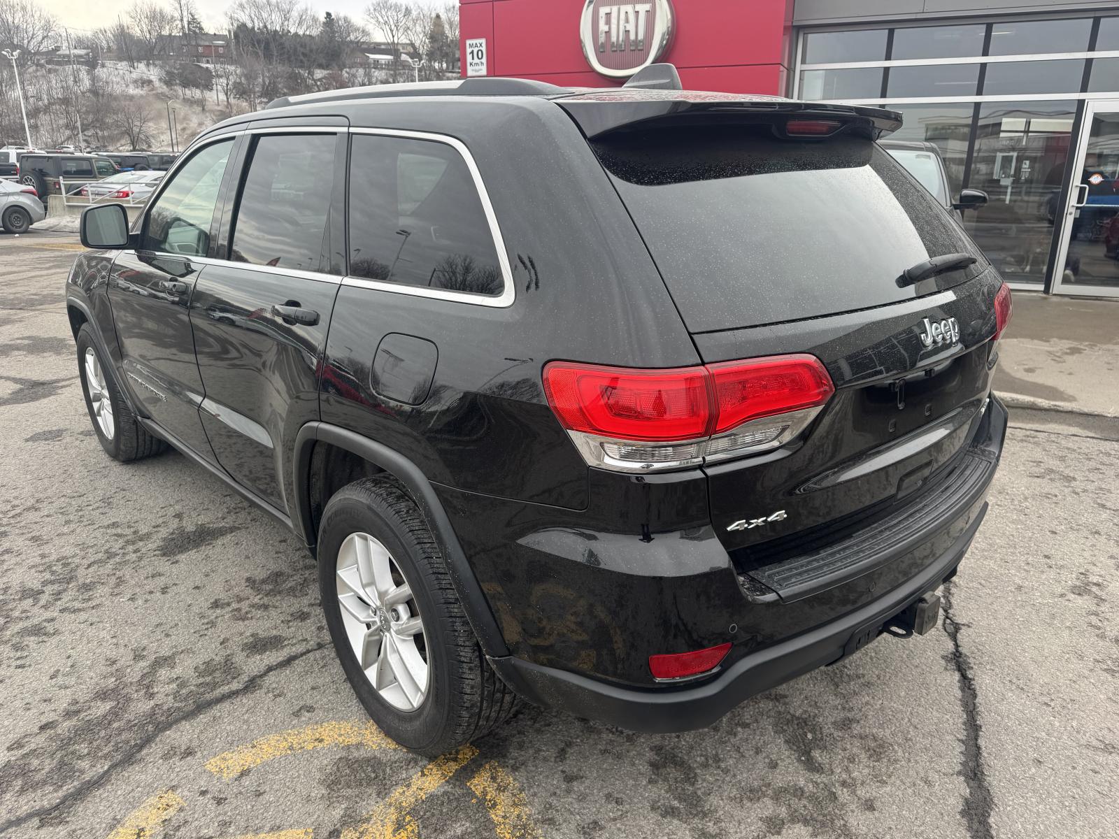 Jeep Grand Cherokee Laredo 2017 — photo 3