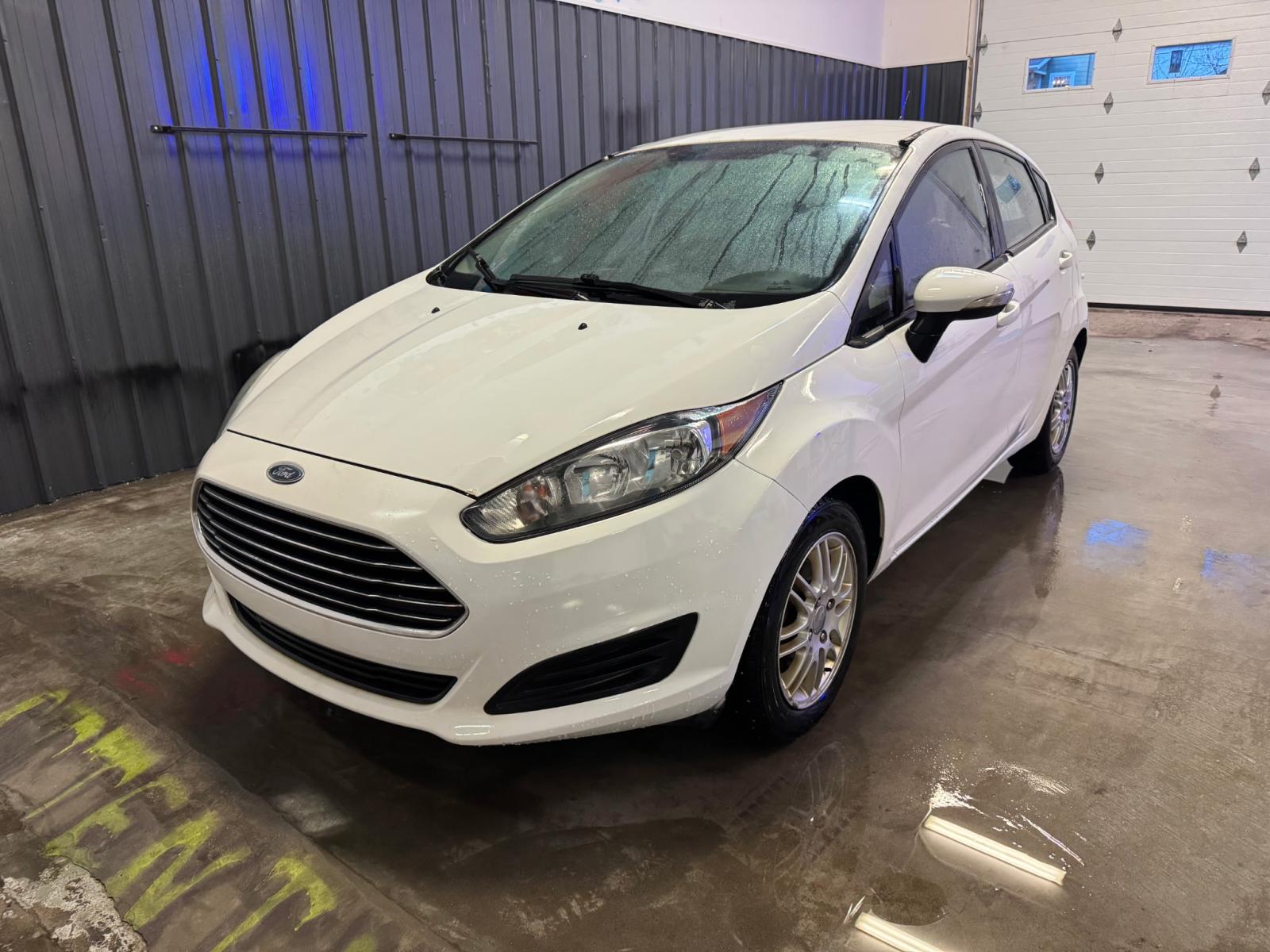 Ford Fiesta SE 2014