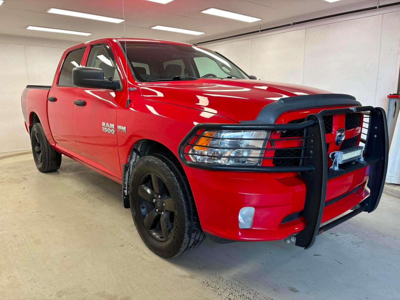 RAM 1500 Express 2017 — photo 3