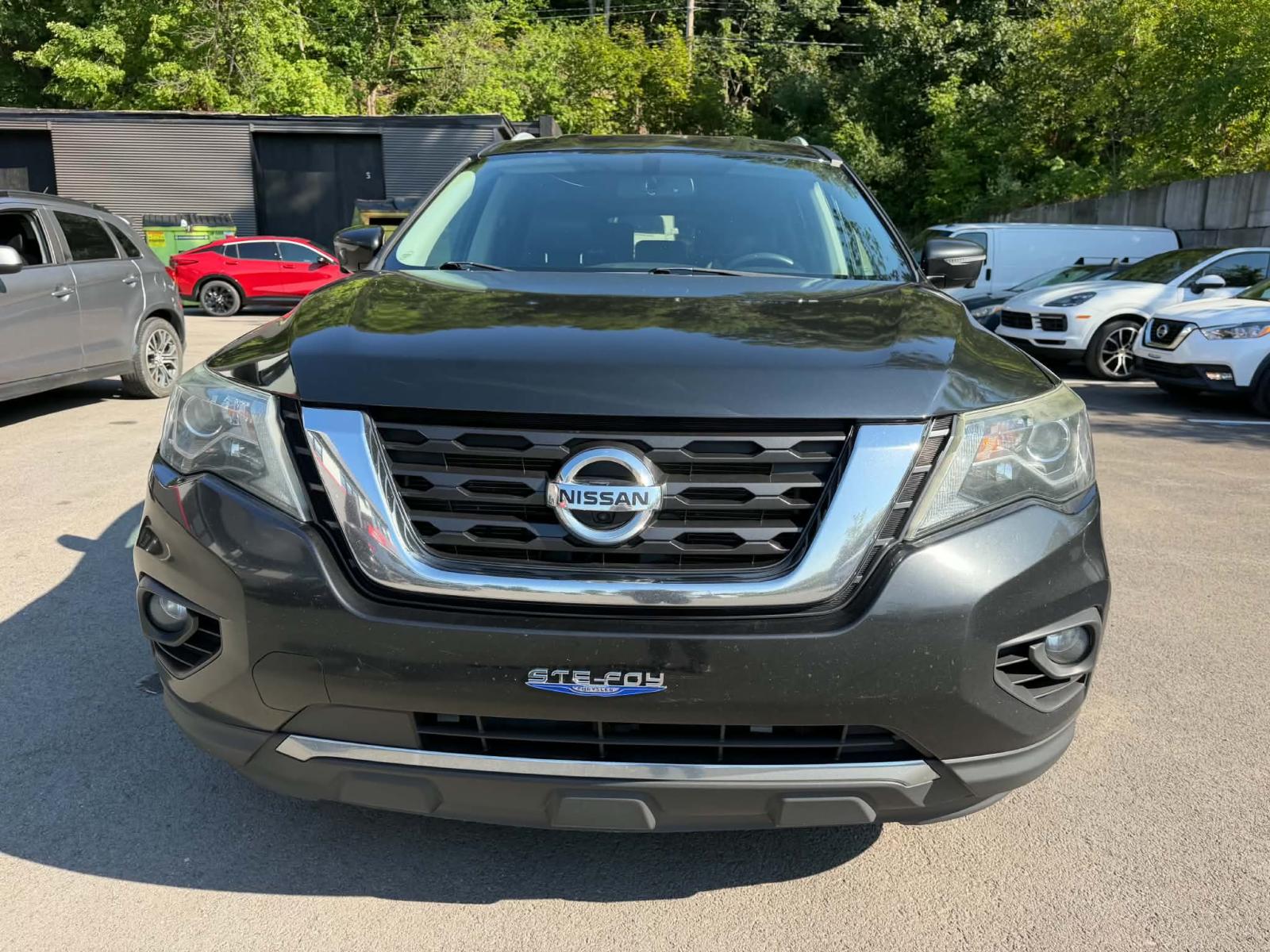 Nissan Pathfinder Platinum 2017 — photo 2