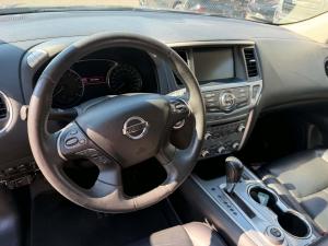 Miniature 14 Nissan Pathfinder Platinum 2017