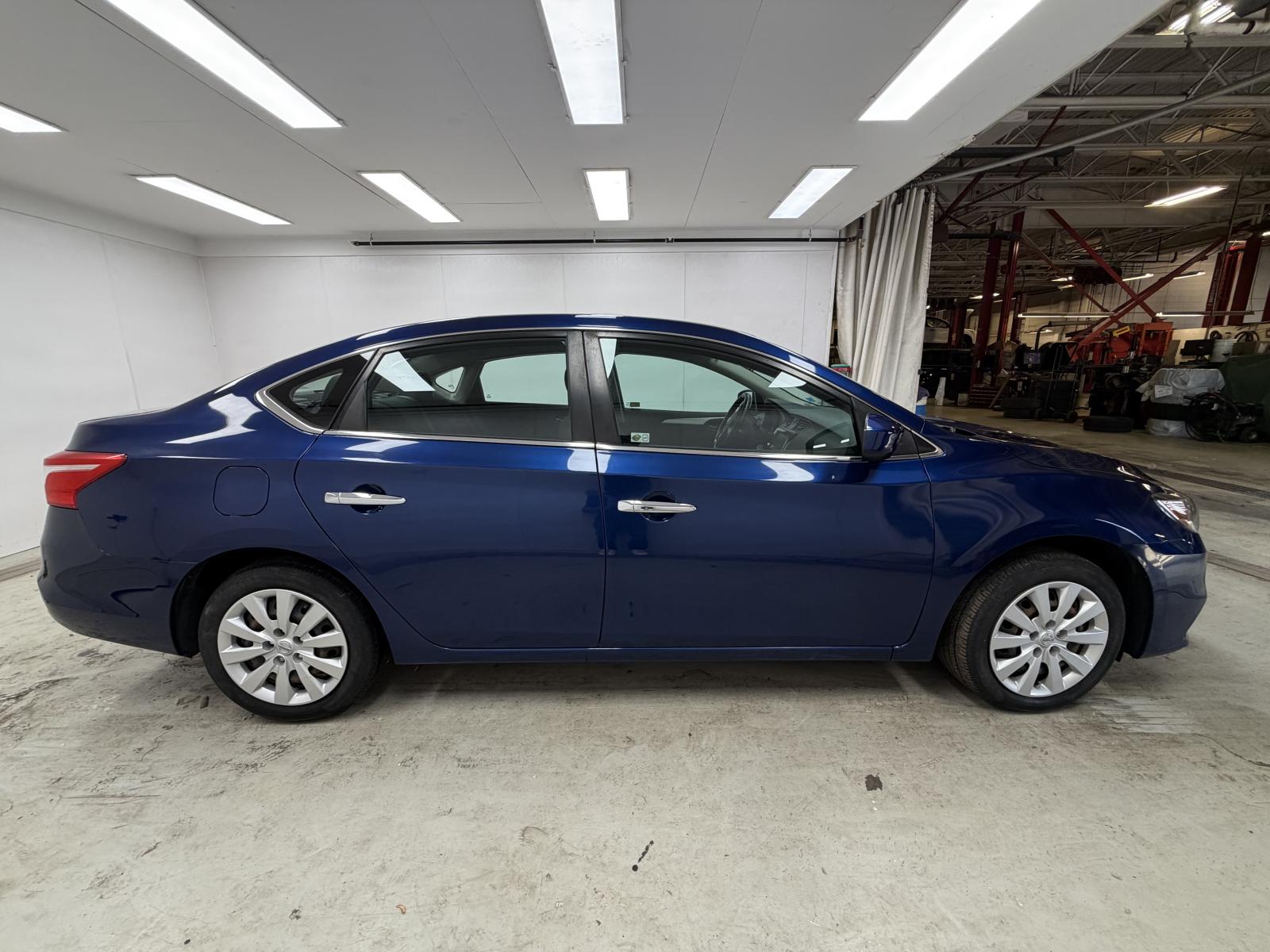 Nissan Sentra S 2019 — photo 4