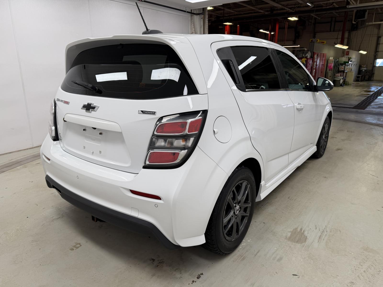 Chevrolet Sonic LTZ 2017 — photo 7