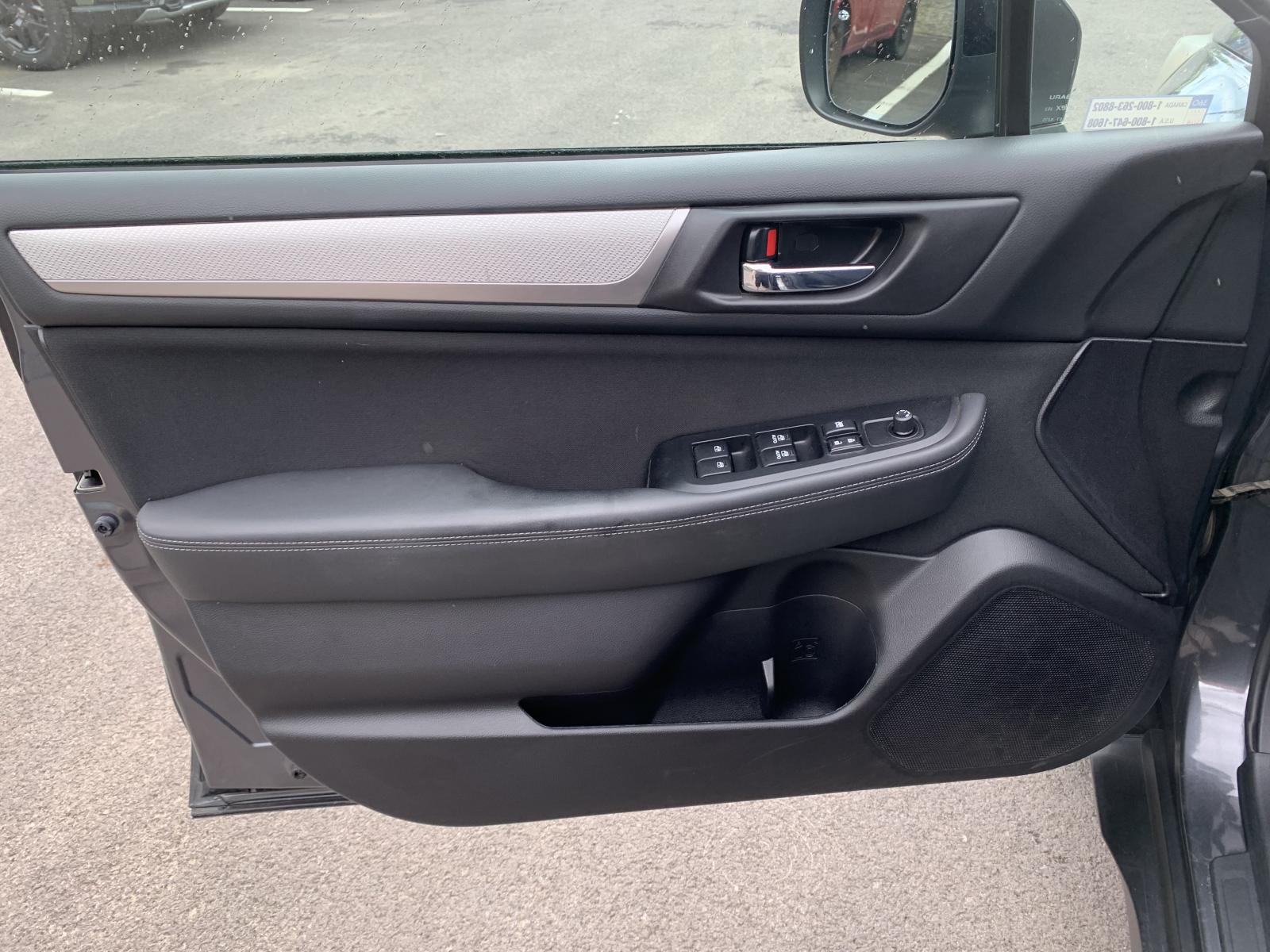 Subaru Outback 2.5i Touring 2018 — photo 7