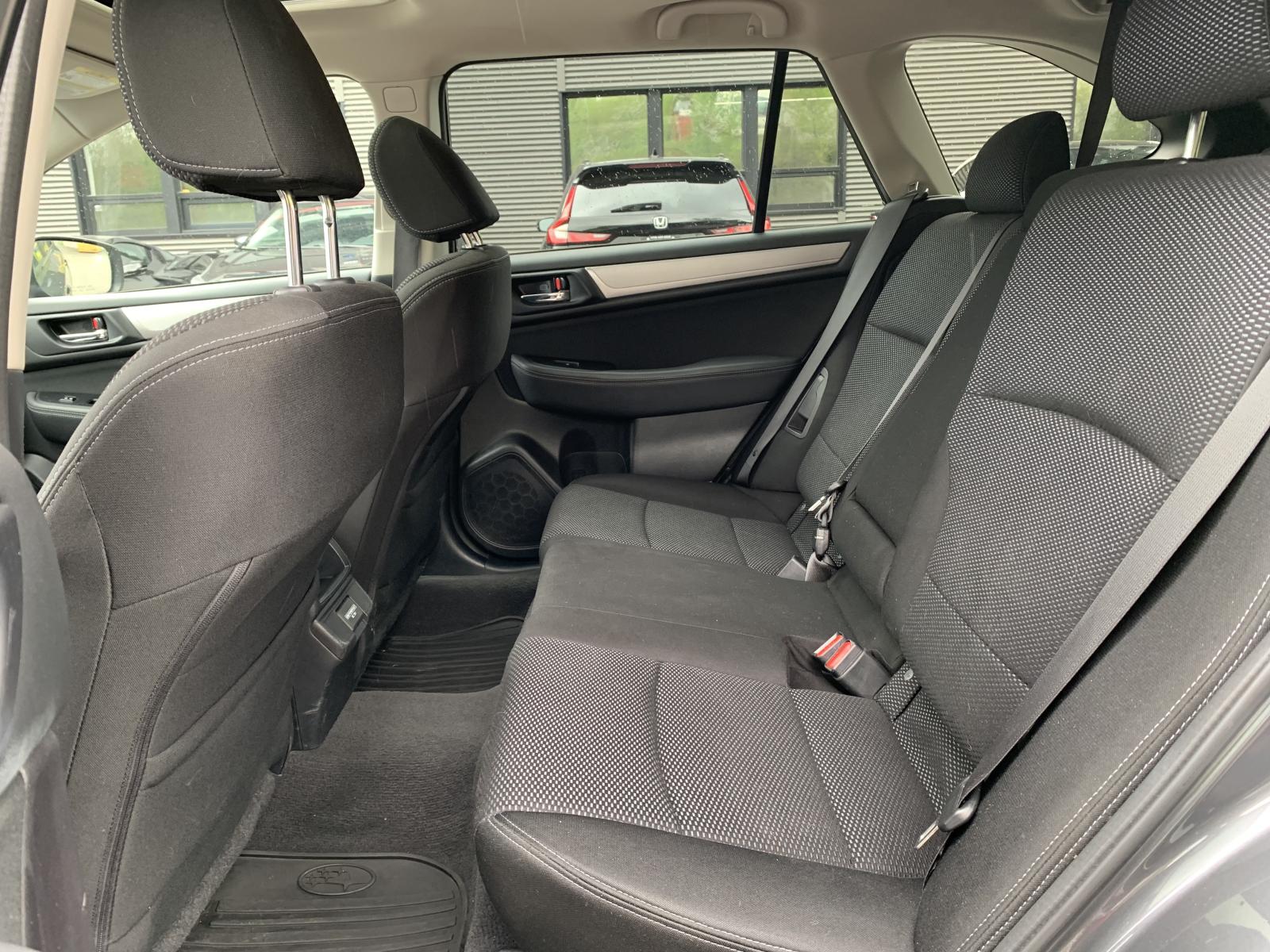 Subaru Outback 2.5i Touring 2018 — photo 8