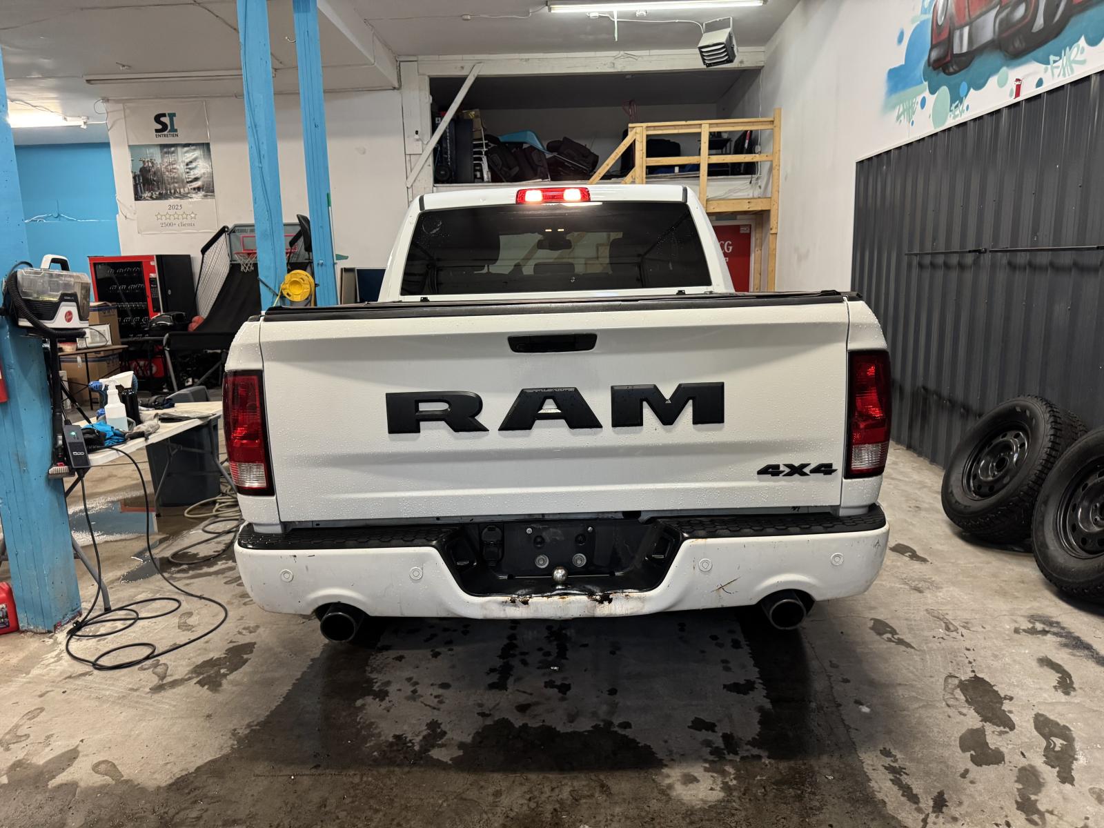 RAM 1500 Classic 1500 Express 2022 — photo 4