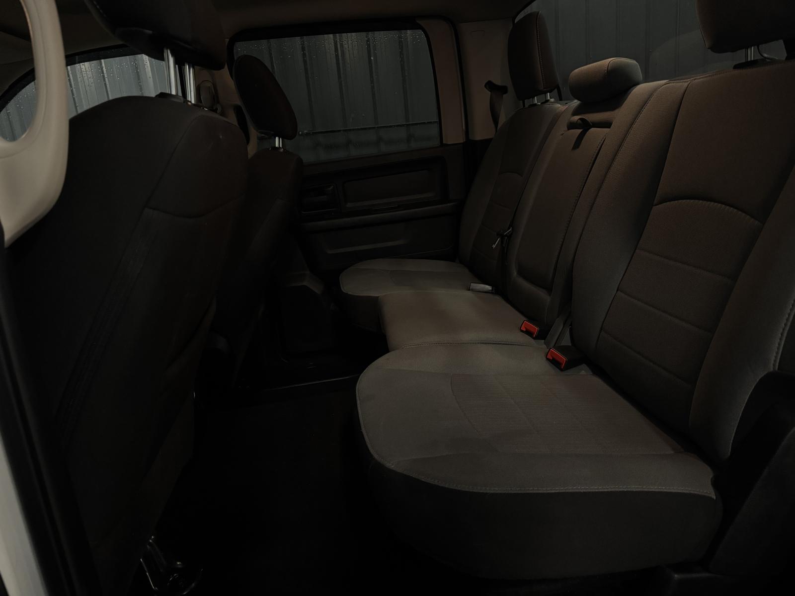 RAM 1500 Classic 1500 Express 2022 — photo 8