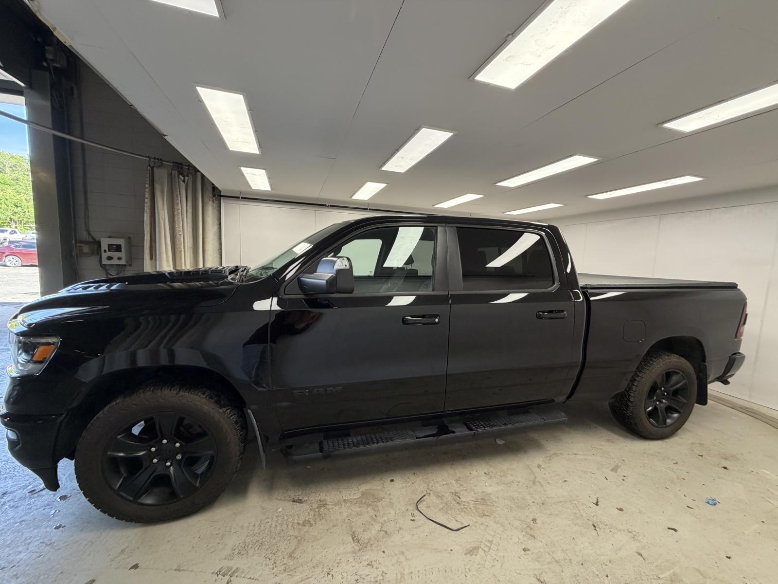 RAM 1500 Sport 2023 — photo 2