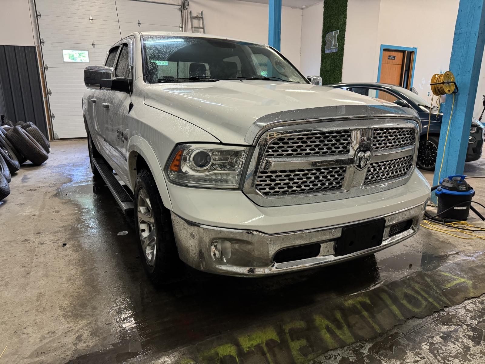 RAM 1500 Laramie 2016 — photo 3