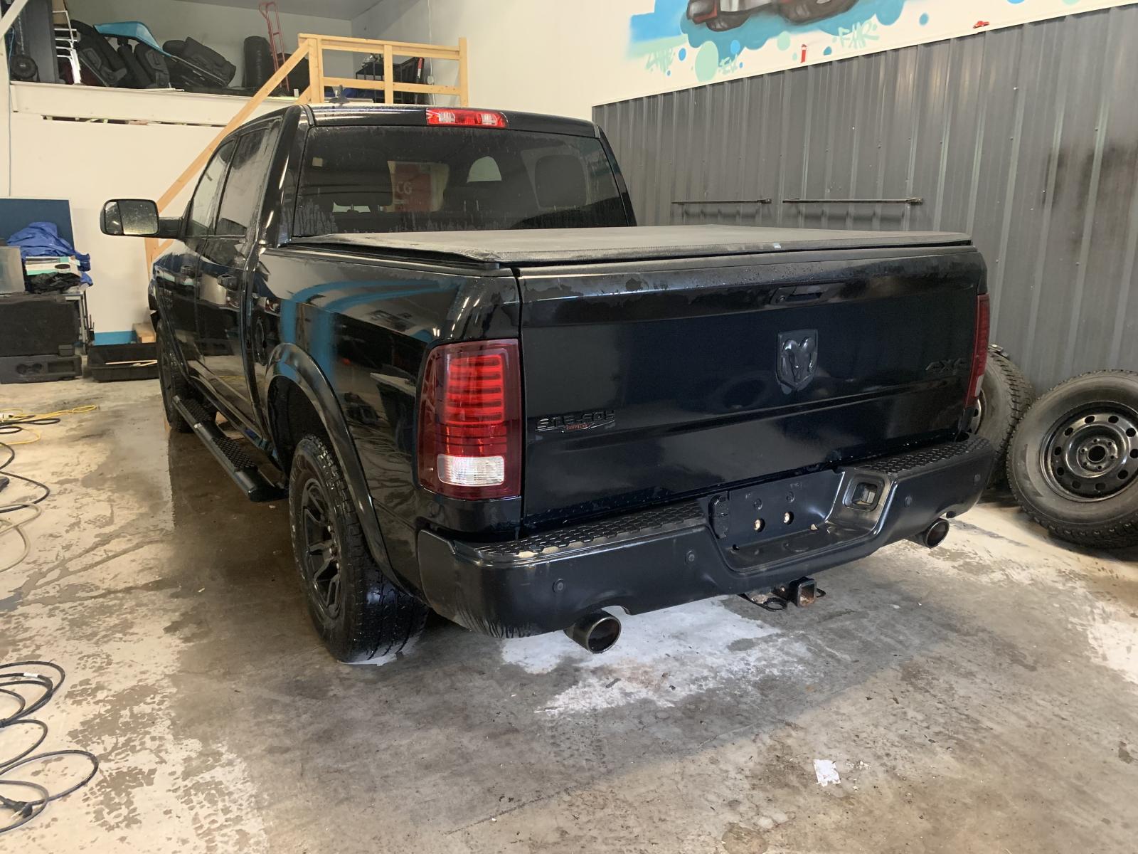RAM 1500 Classic Warlock 2022 — photo 7